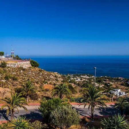 Lomas De Mena 20 - Atico Con Vistas Al Mar - Barbacoa Y Piscina- Parking Gratis -Excelente Conexion Wifi Apartment Benalmádena Exterior photo