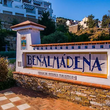 Lomas De Mena 20 - Atico Con Vistas Al Mar - Barbacoa Y Piscina- Parking Gratis -Excelente Conexion Wifi Apartment Benalmádena Exterior photo
